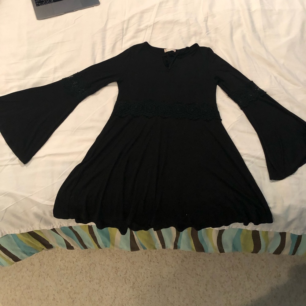 Altar’d state bell sleeve dress